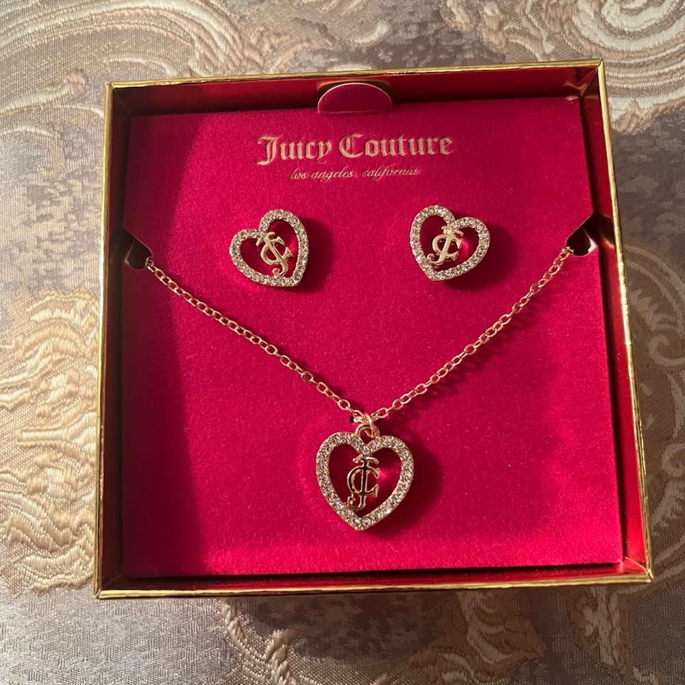 Juicy Couture Heart Jewelry Set - Picture 3 of 5